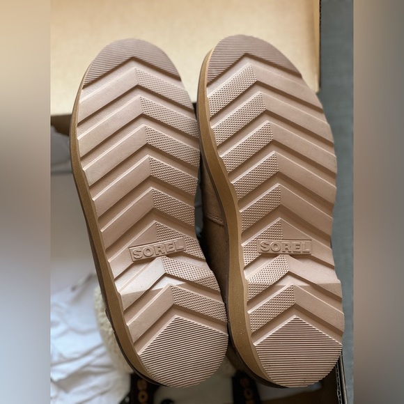 Sorel Women's Lace Up Boots - Brown and Cream - Picture 11 of 12